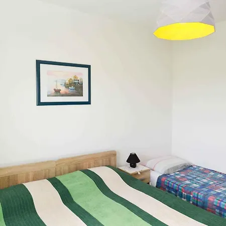 In With Two-bedrooms 3 דירה *
