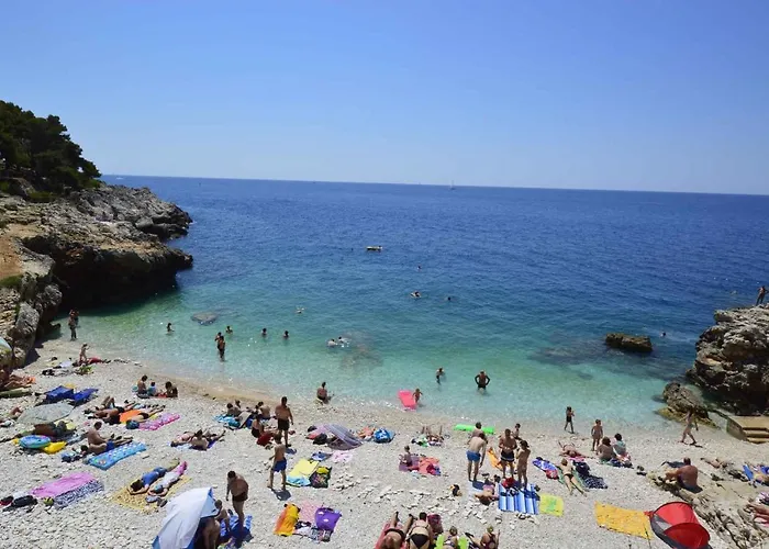 In With Two-bedrooms 3 Pula