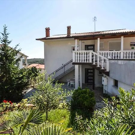 In With Two-bedrooms 3 アパート