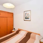 In With Two-bedrooms 3 Апартаменты